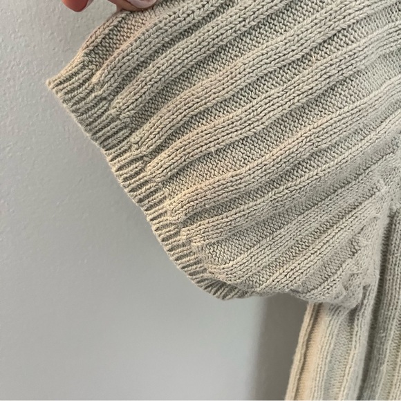 Vintage Y2K Sage Green Ribbed Knit Button-Up Top - Picture 3 of 6